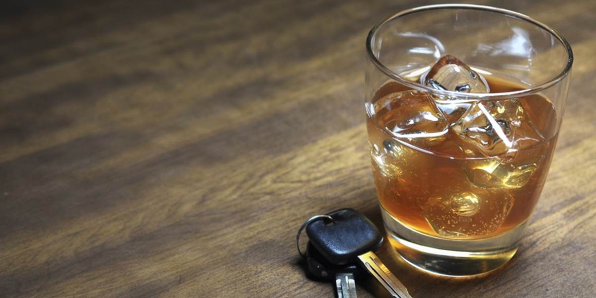 Šoféroval opitý a so zákazom jazdiť
