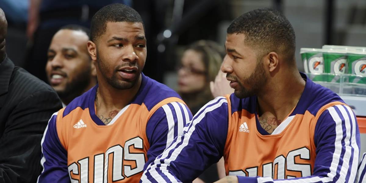 NBA: Phoenix predĺžil kontrakty s dvojčatami