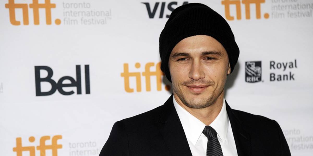 James Franco: Pri zoznamovaní so ženami sa hanbím