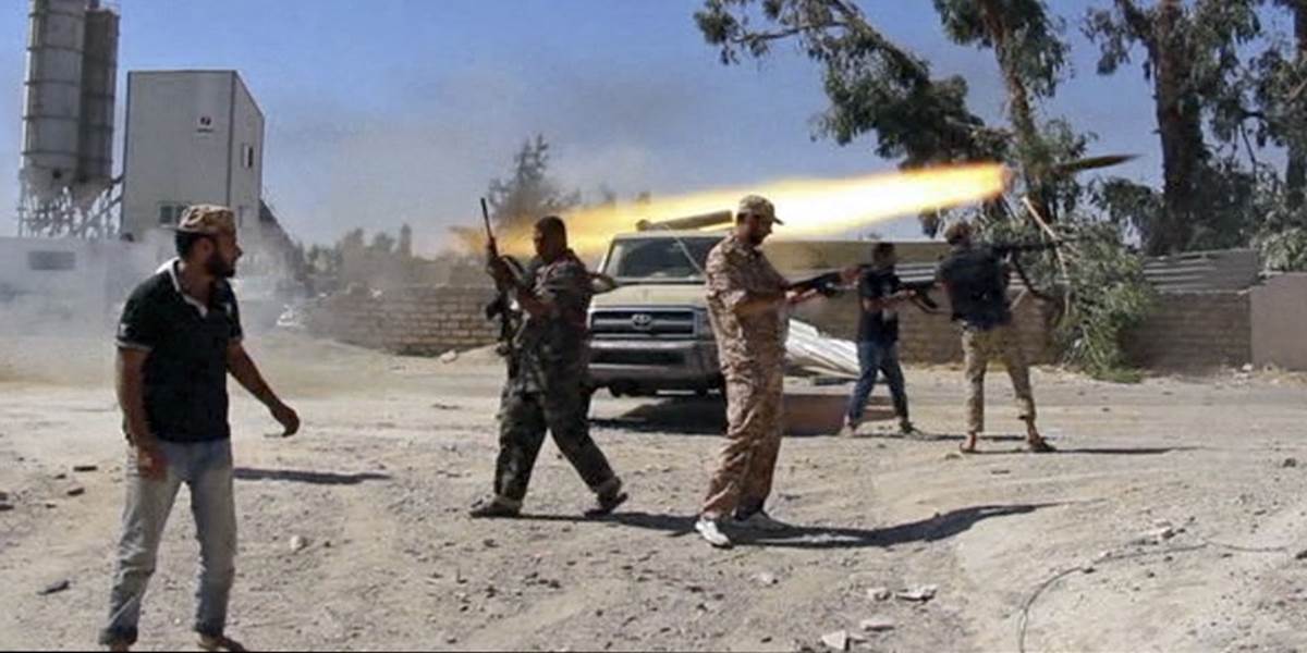 Boje v Benghází si vyžiadali takmer 40 obetí