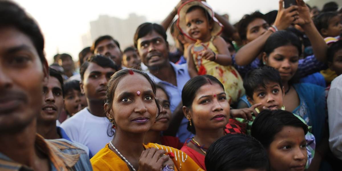 Tlačenica počas hinduistického sviatku v Indii si vyžiadala 32 obetí