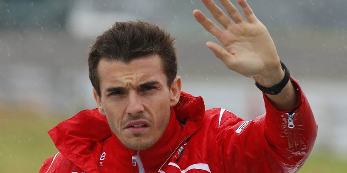 F1: Bianchi si pri nehode poranil hlavu, v kritickom stave ho operujú!