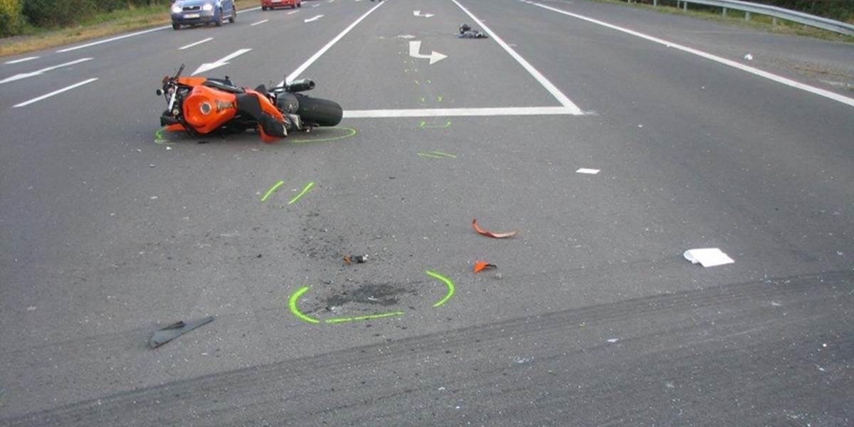 Tragická nehoda neďaleko Kežmarku: Motocyklista neprežil zrážku s autom