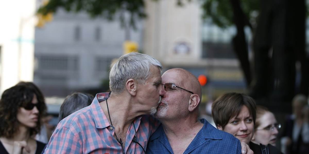 Najvyšší súd USA umožnil manželstvá homosexuálov v piatich štátoch