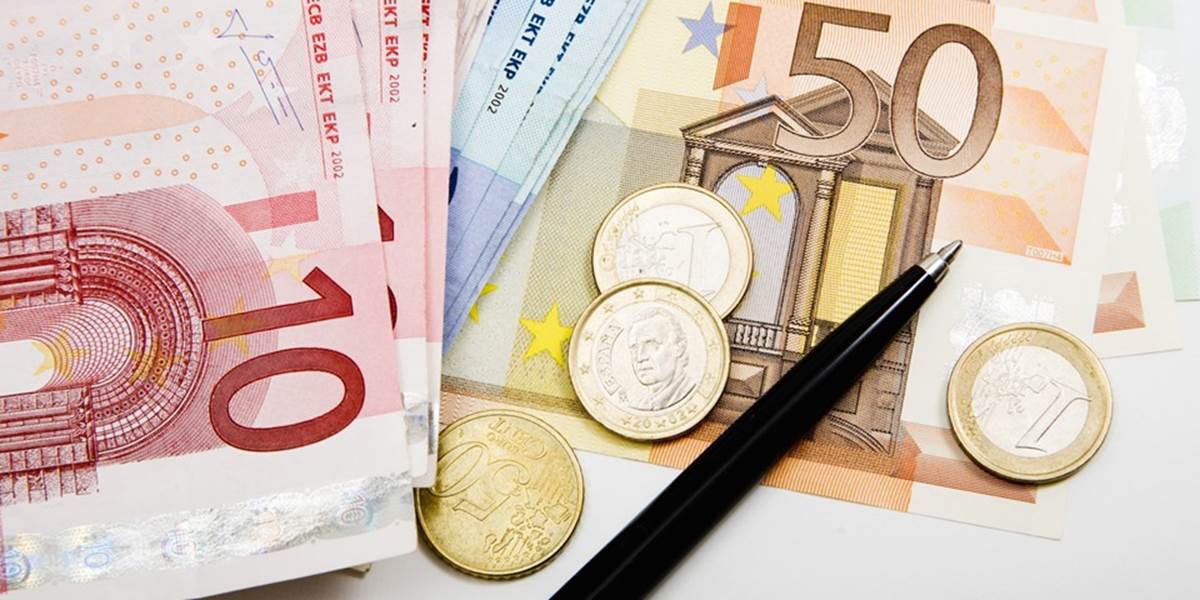 Priekum: Slováci majú v poplatkoch za vedenie účtu v banke prehľad