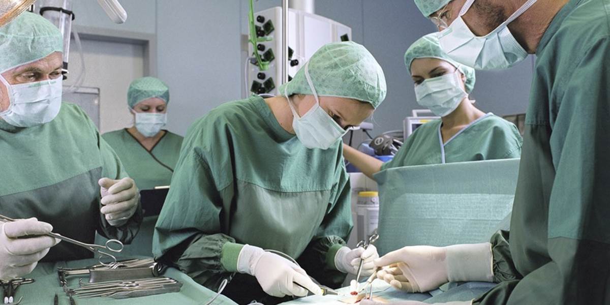 V maďarskej nemocnici zomrela pacientka: Kyslíkové potrubie namontovali opačne
