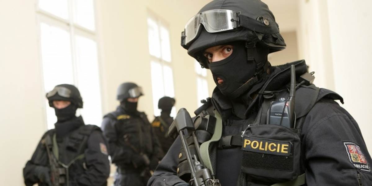 Veľká policajná akcia v Čechách: Kobra zatýka daňových podvodníkov