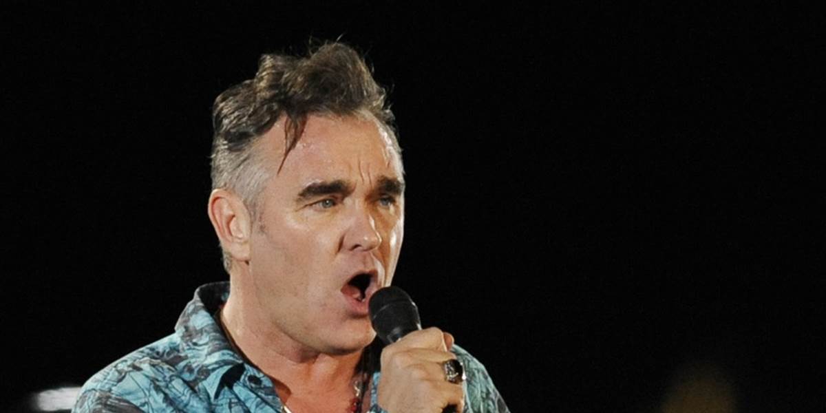 Britský spevák Morrissey má rakovinu, odpočívať však nemieni