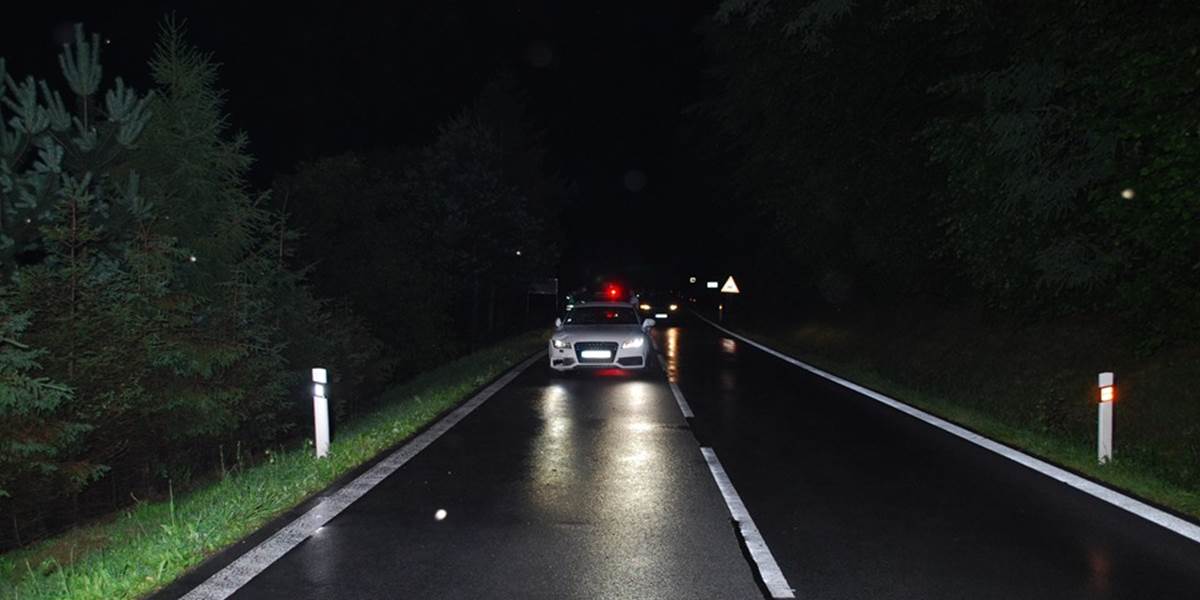 Cesta medzi Nižnými Ružbachmi a Ružbašskou Míľavou je pre nehodu zavretá