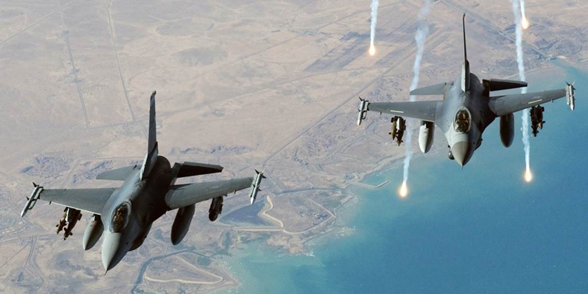 USA podnikli vo štvrtok 9 náletov v Kobané, militanti z IS však postupujú