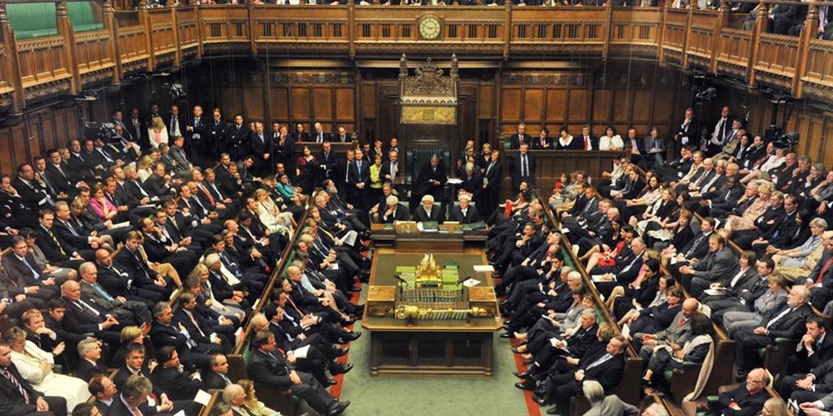 Britský parlament bude hlasovať o uznaní Palestíny