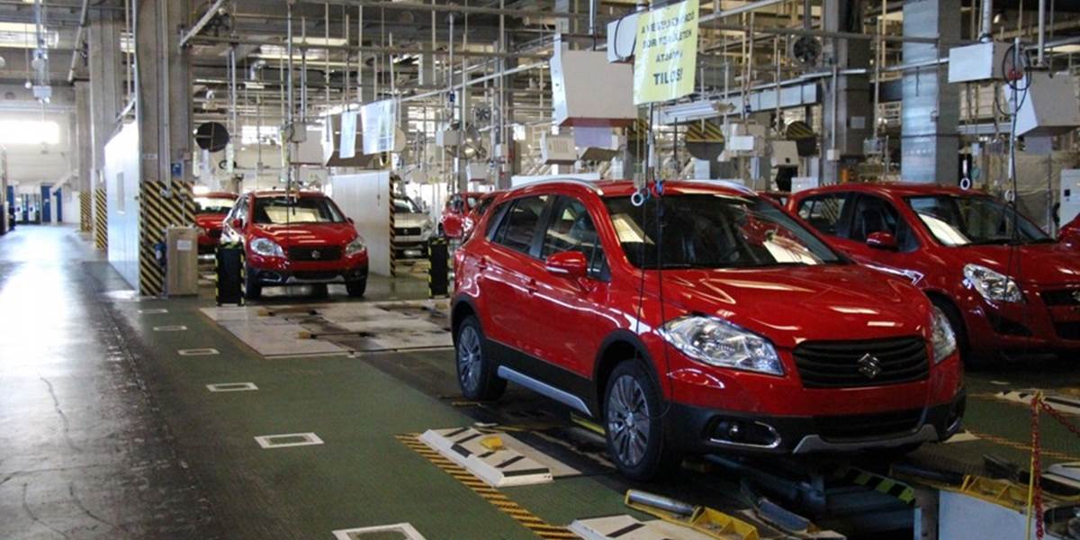 Automobilka Suzuki v Ostrihome obmedzila výrobu na jednu zmenu