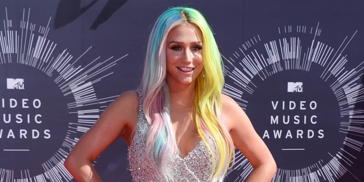 Kesha zažalovala svojho producenta za zneužívanie a týranie