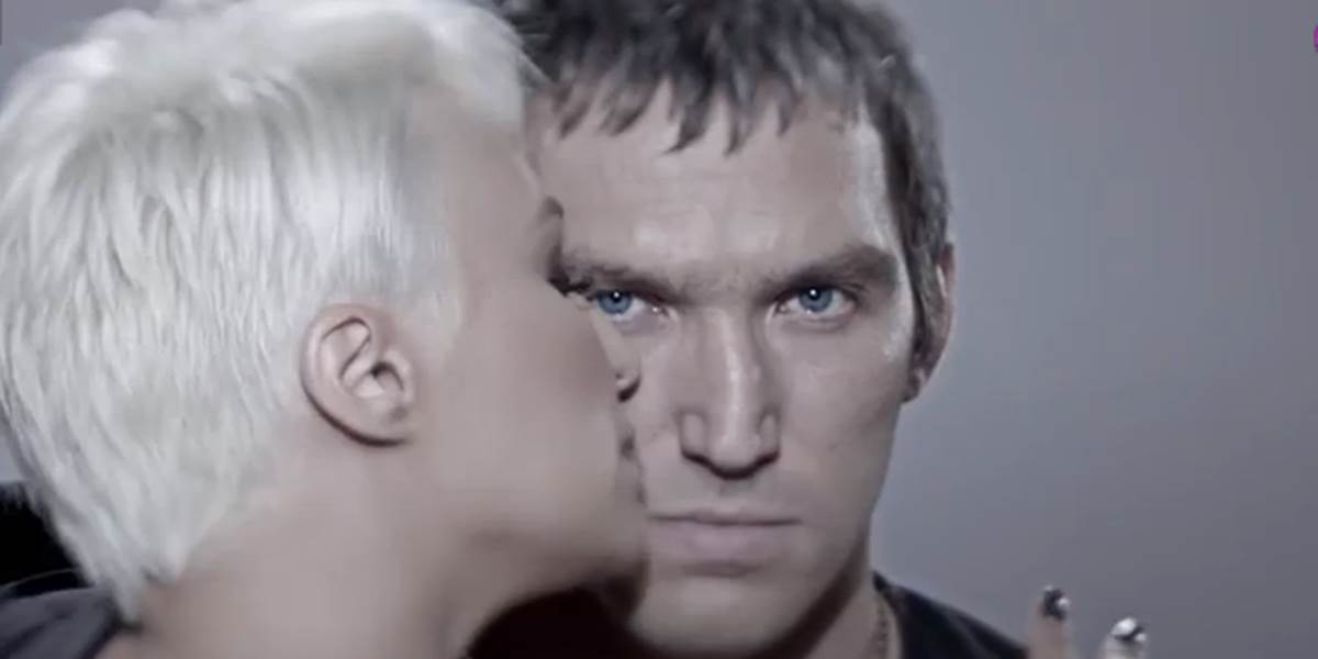 Alexander Ovečkin si zahral v klipe Kati Leľovej