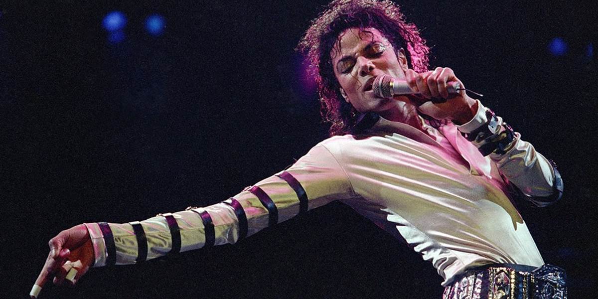 Michael Jackson je najlepšie zarábajúcou nežijúcou celebritou