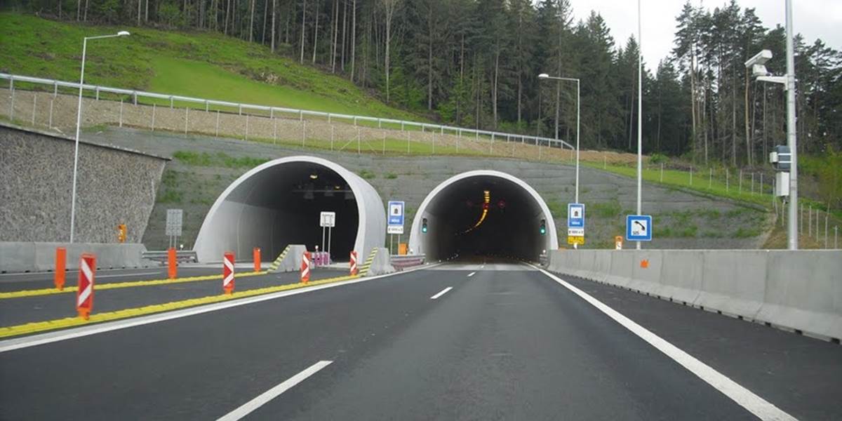 Cez tunel Bôrik možno prevážať nebezpečné látky