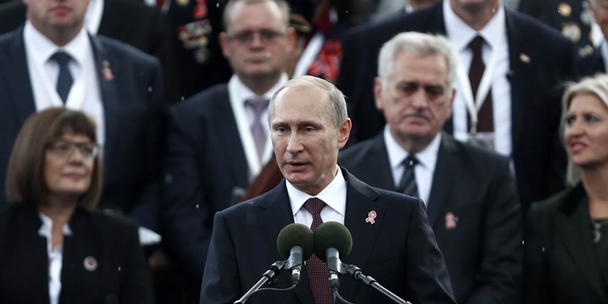 V Belehrade bola prvá vojenská prehliadka za desaťročia, prejav mal aj Putin