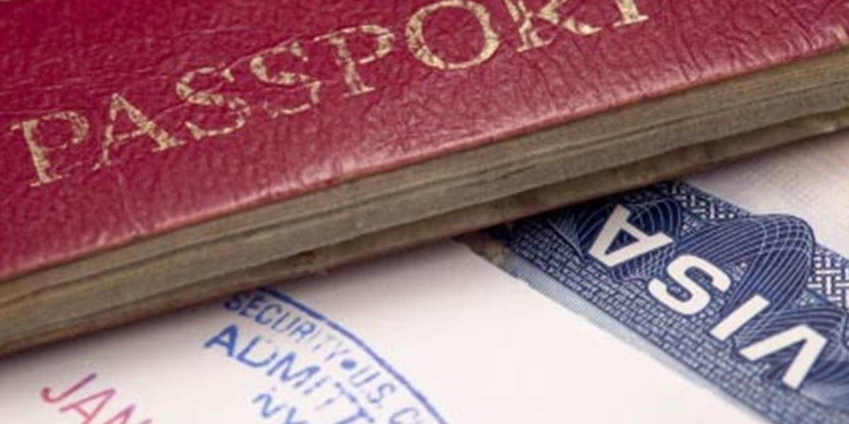 Spojené štáty nedali víza desiatim Maďarom, údajne blízkym Fideszu