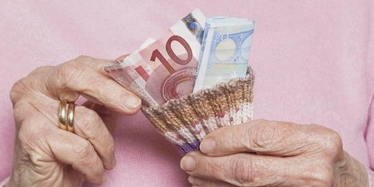 Priemerný starobný dôchodok sa blíži k 400 eurám