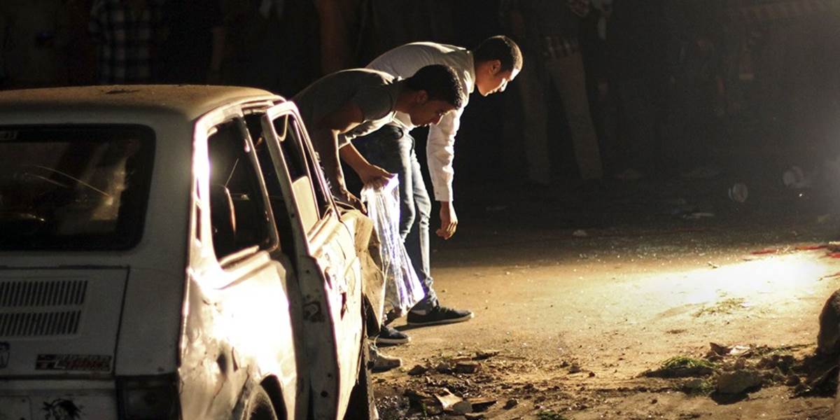 Útok na hliadkovacie vozidlo na Sinaji si vyžiadal šesť obetí