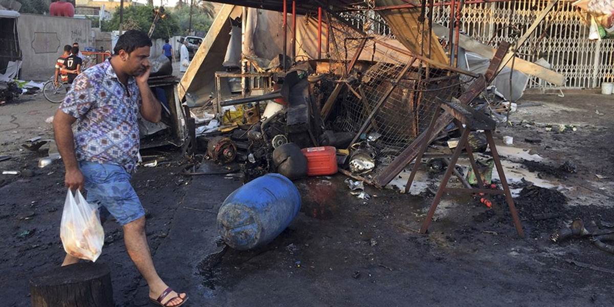 Samovražedný bombový útok v bagdadskej mešite si vyžiadal 17 mŕtvych