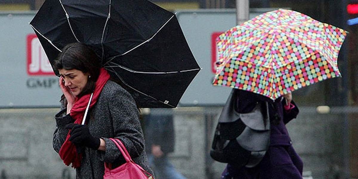 Rakúsko zasiahla prudká zmena počasia sprevádzaná silným vetrom a dažďom