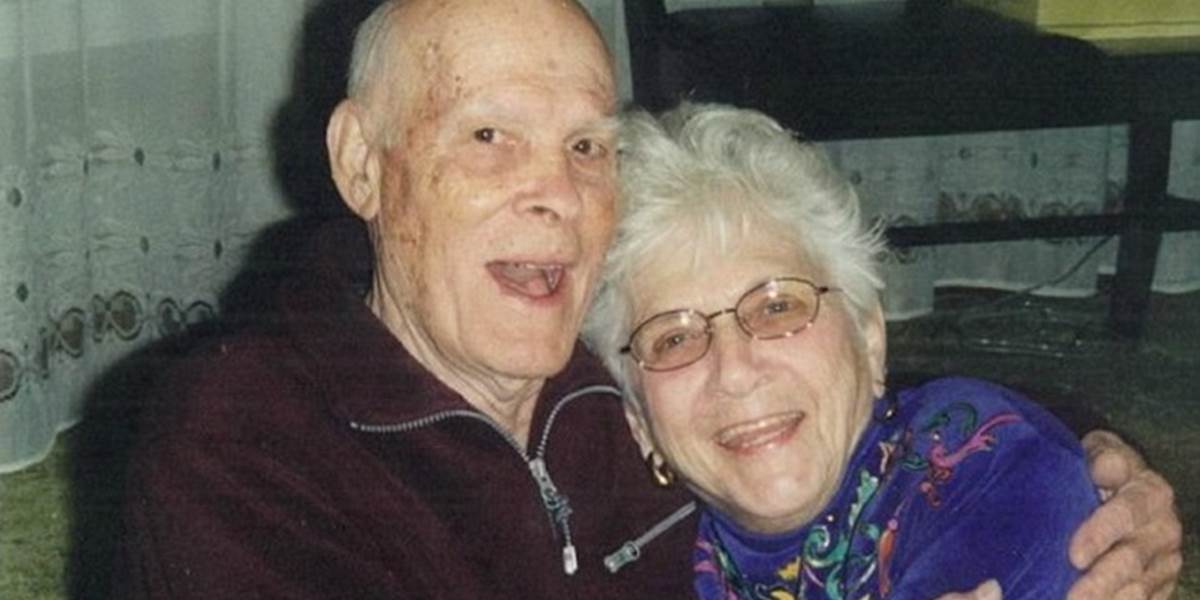 Nemohli existovať jeden bez druhého: Storočný starček zomrel 28 hodín po milovanej manželke