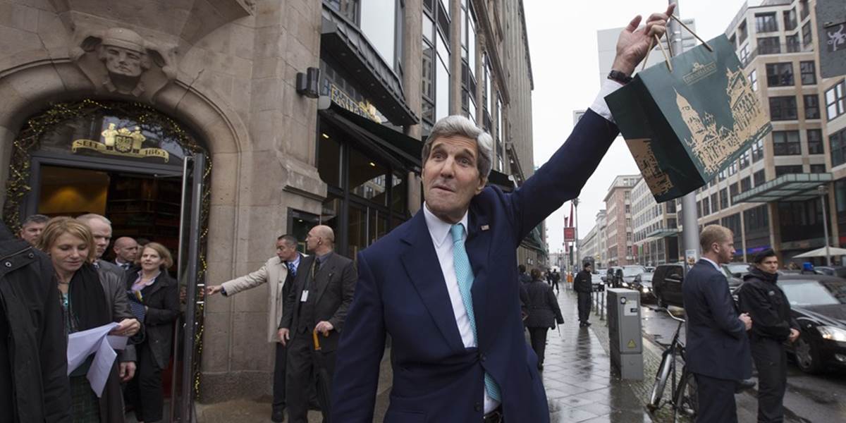 John Kerry pri Berlínskom múre varoval pred návratom studenej vojny