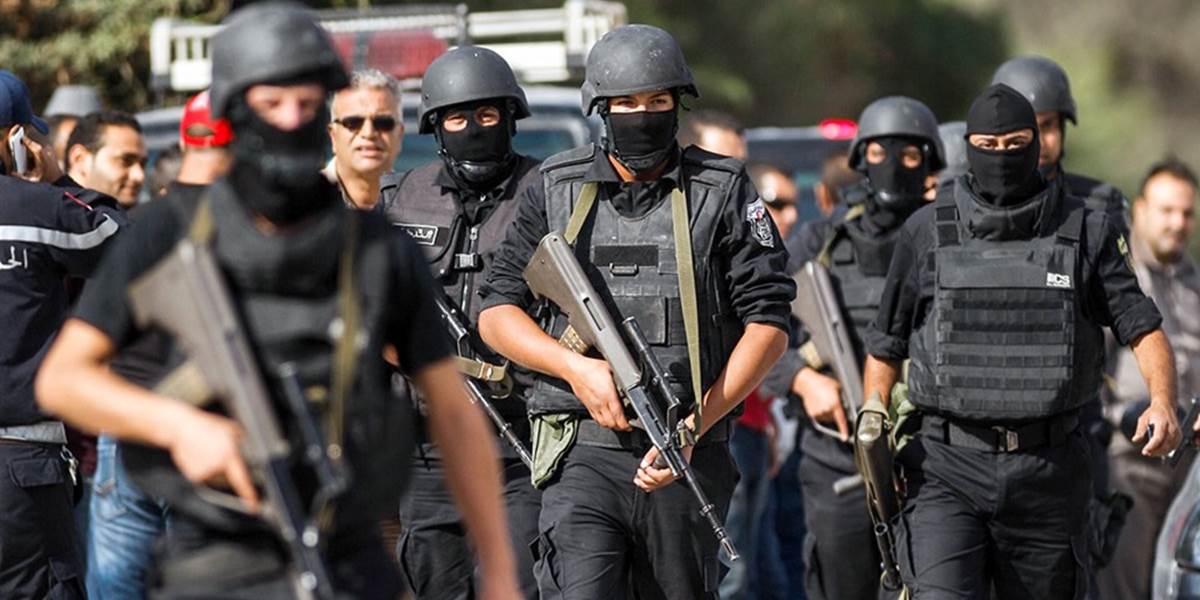 Pri zásahu proti militantom pri Tunise zomrelo šesť ľudí