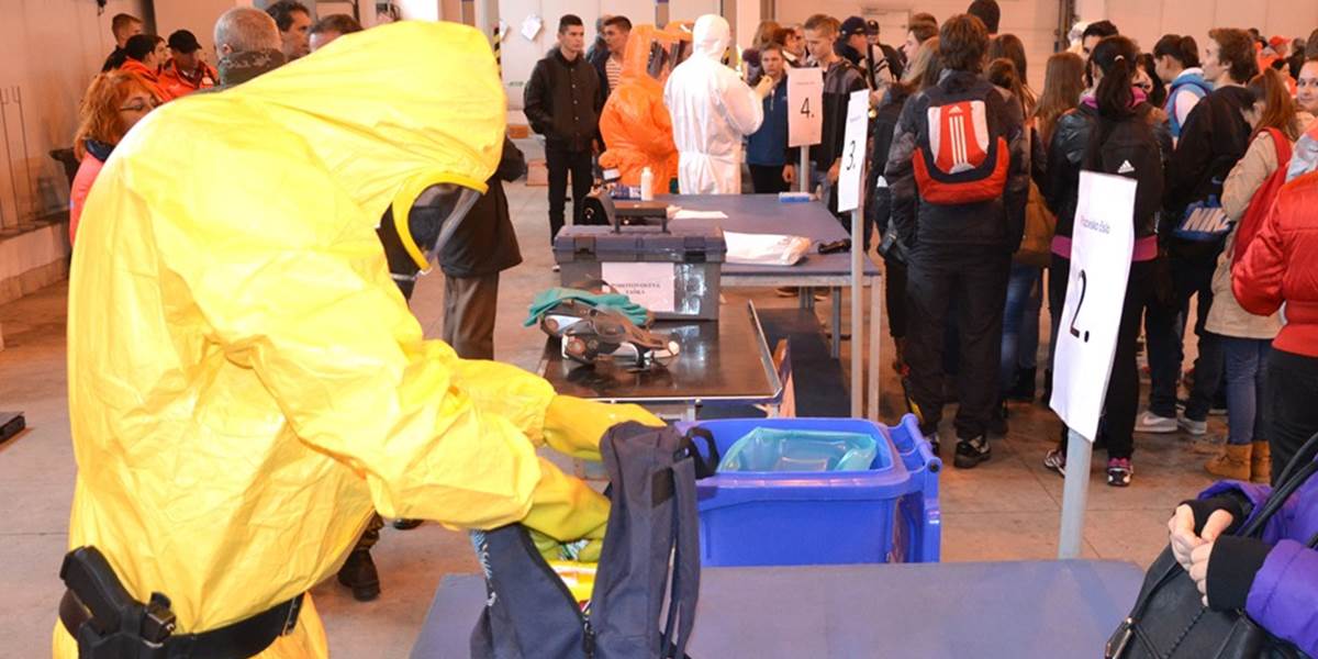 Záchranári dostanú vybavenie na boj s ebolou
