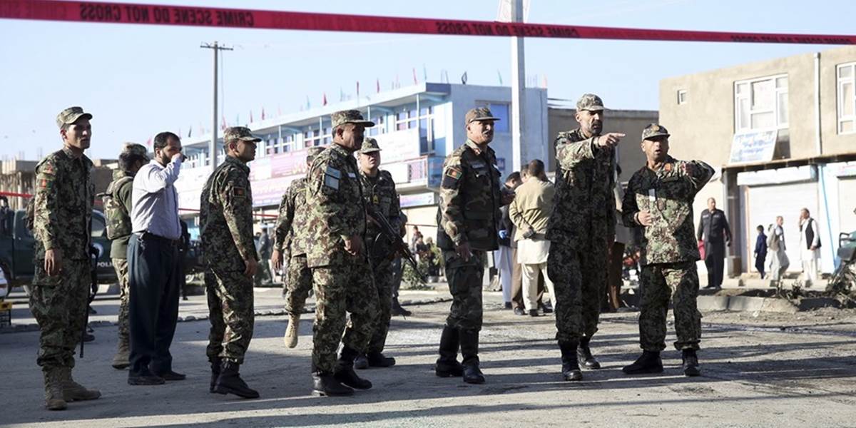 Britské bojové jednotky a pechota USA v Afganistane oficiálne ukončili operácie