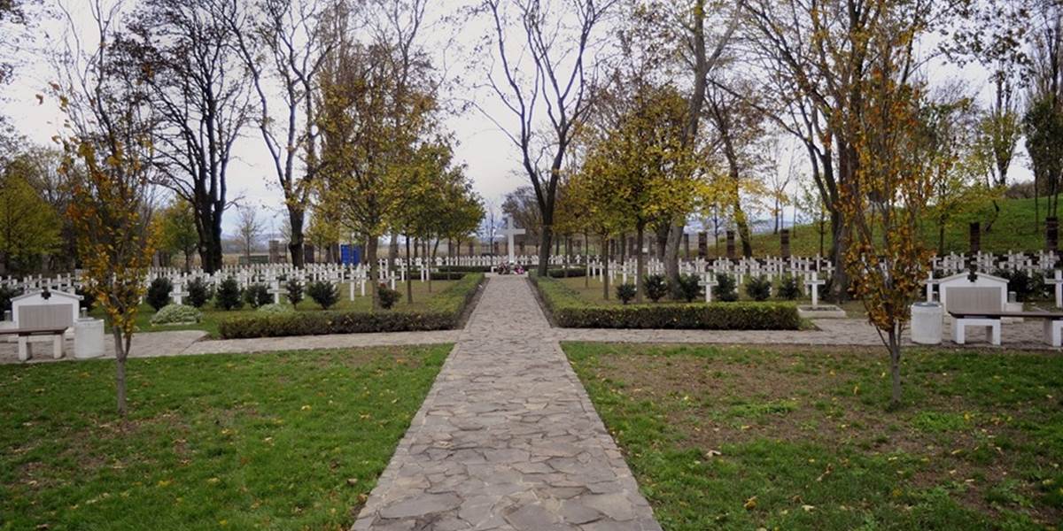 Cez víkend budú k cintorínom v Žiline premávať mimoriadne spoje