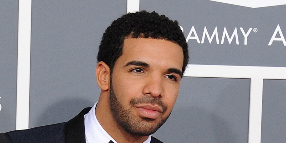 Drake zverejnil tri nové skladby