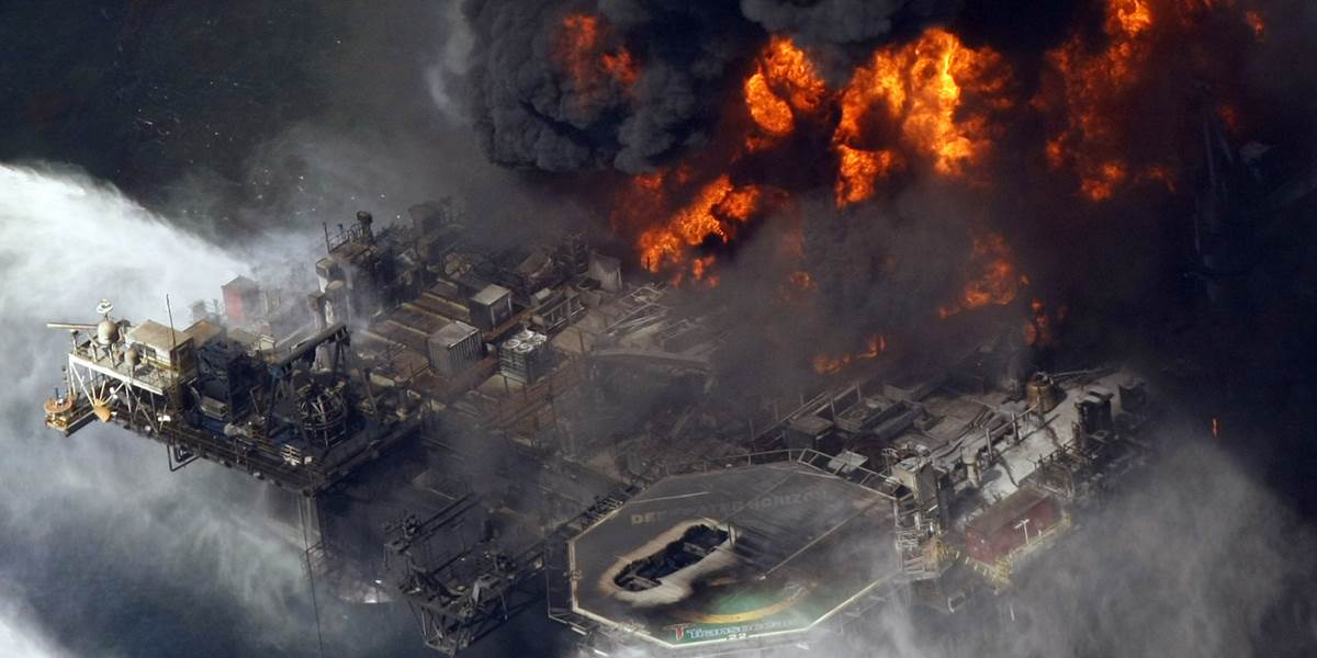 Po obrovskej havárii plošiny zostali na dne Mexického zálivu dva milióny barelov ropy!
