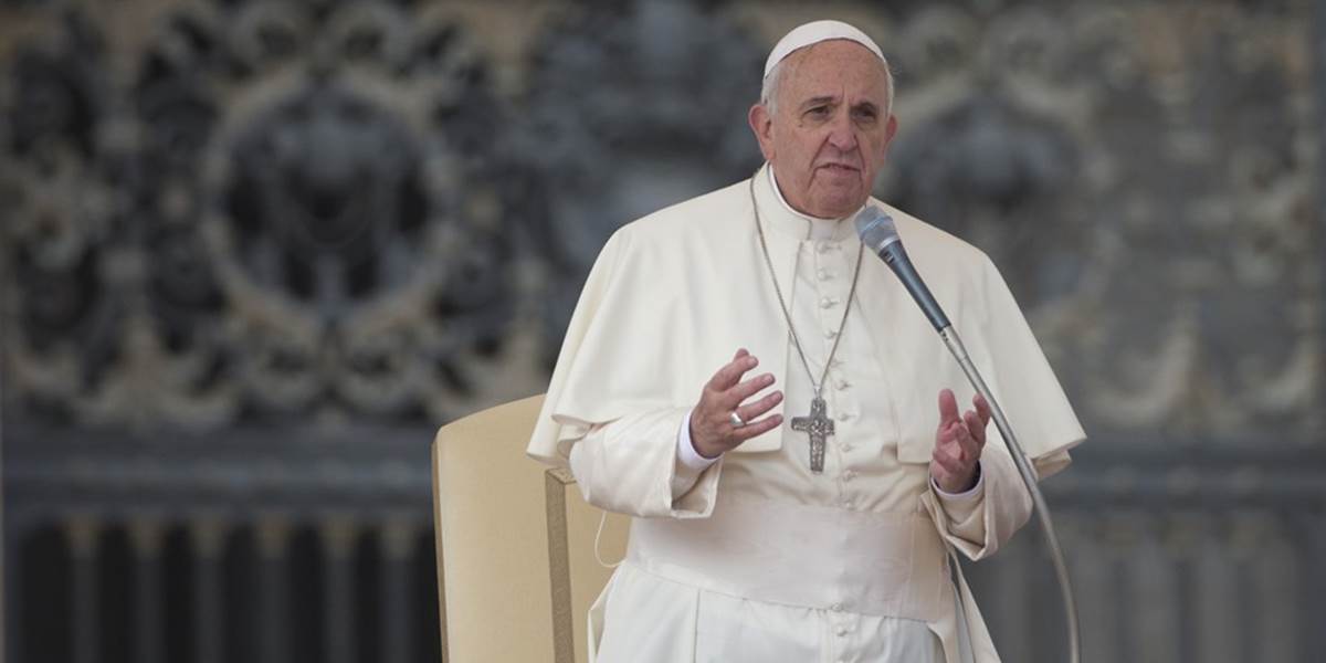 Pápež ocenil úsilie lekárov, zdravotníkov a dobrovoľníkov pri boji s ebolou