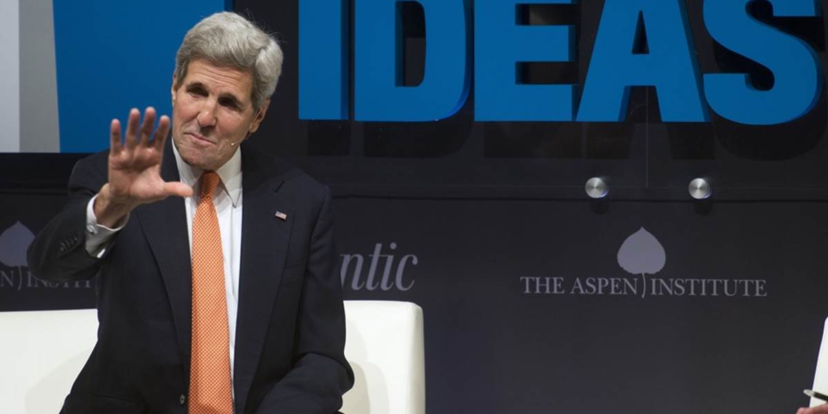 Kerry vyjadril znepokojenie nad napätím v Jeruzaleme, vyzval na zdržanlivosť