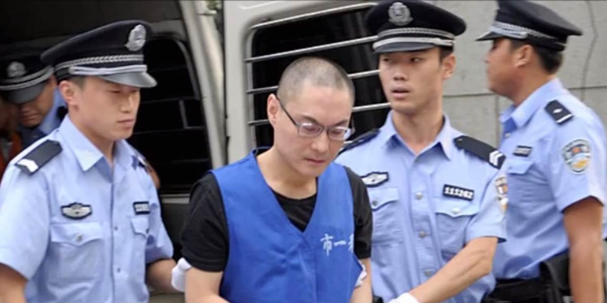 Čína popravila muža, ktorý pri hádke na parkovisku zabil dvojročné dievčatko