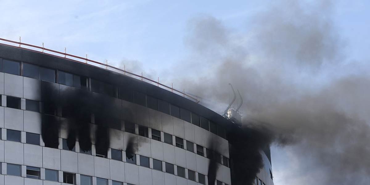 V komplexe francúzskeho verejnoprávenho rozhlasu vypukol požiar