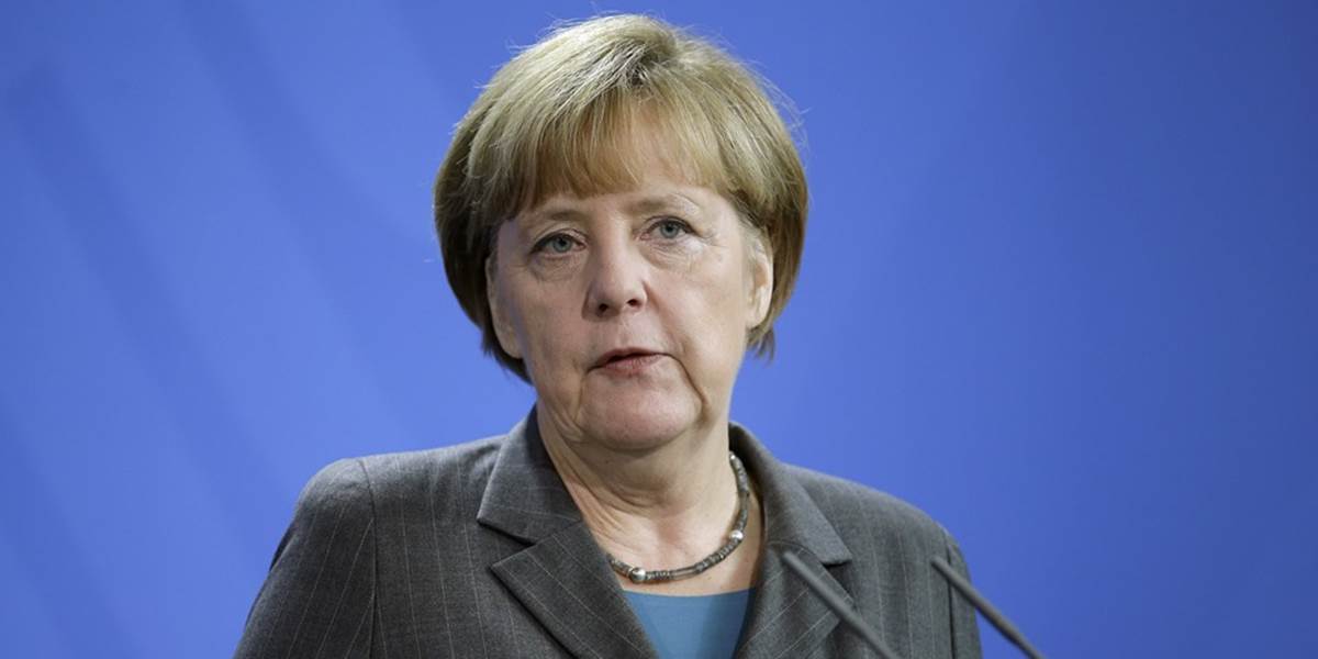 Merkelová telefonovala s Putinom: Európa neuzná voľby na východe Ukrajiny
