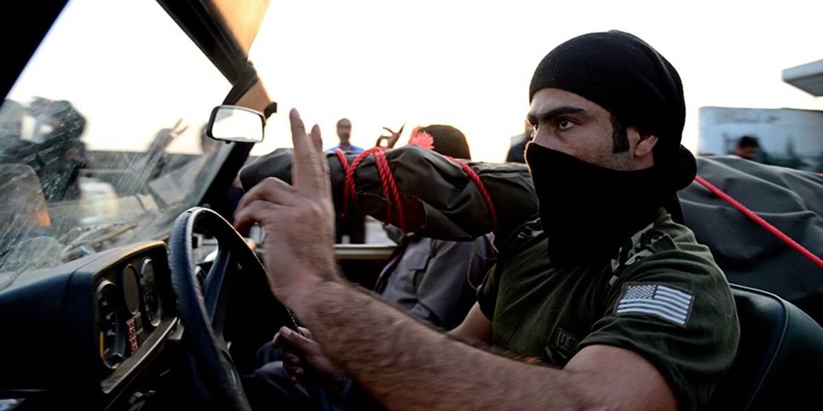 Kurdské posily z Iraku vstúpili do mesta Kobané