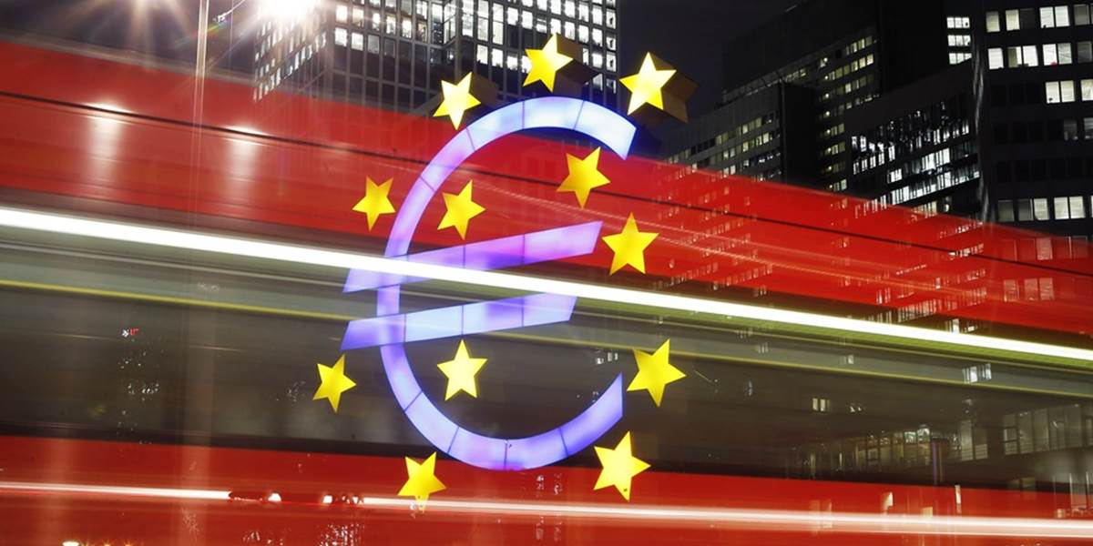 ECB: Vlády v eurozóne musia urýchlene prijať fiškálne a štrukturálne reformy