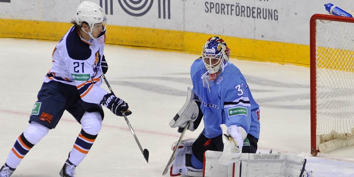 KHL: Slovan v Novosibirsku v bránke s Janusom