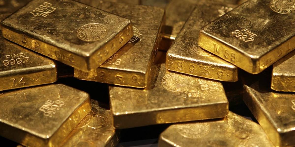 Cena zlata pokračuje v poklese, aktuálne je najnižšia za 4,5 roka