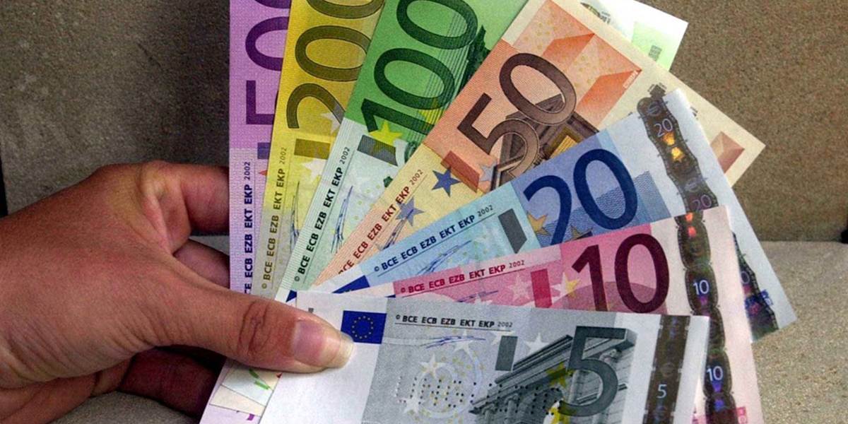 Slovák má o 43 % menej financií ako priemerný Európan