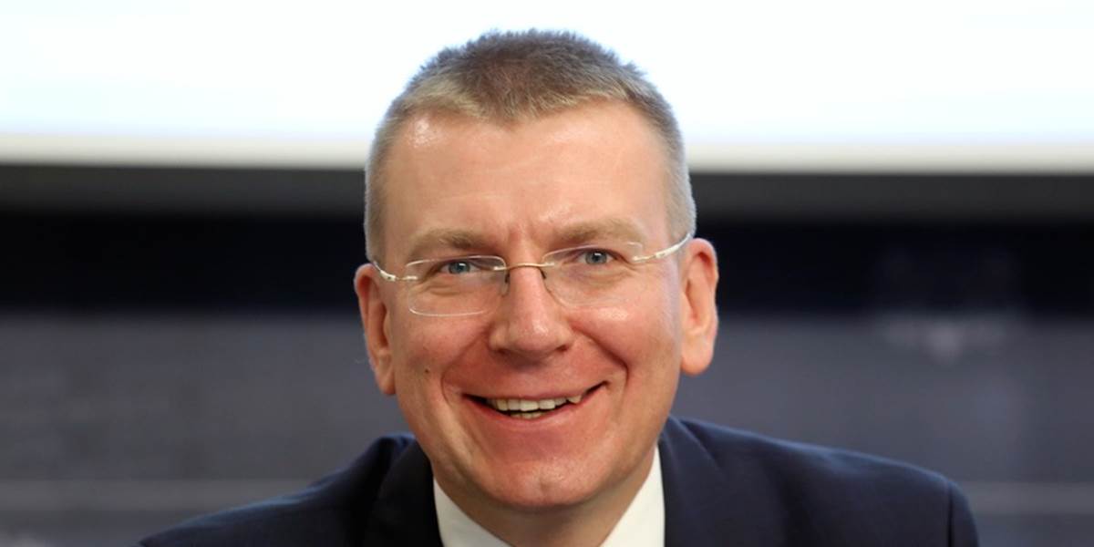 Lotyšský minister zahraničných vecí oznámil, že je gej