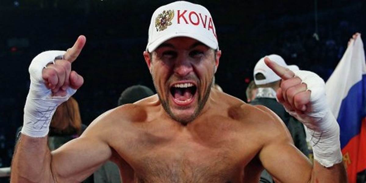 Boxer Kovalev zdolal Hopkinsa a je novým šampiónom v poloťažkej váhe