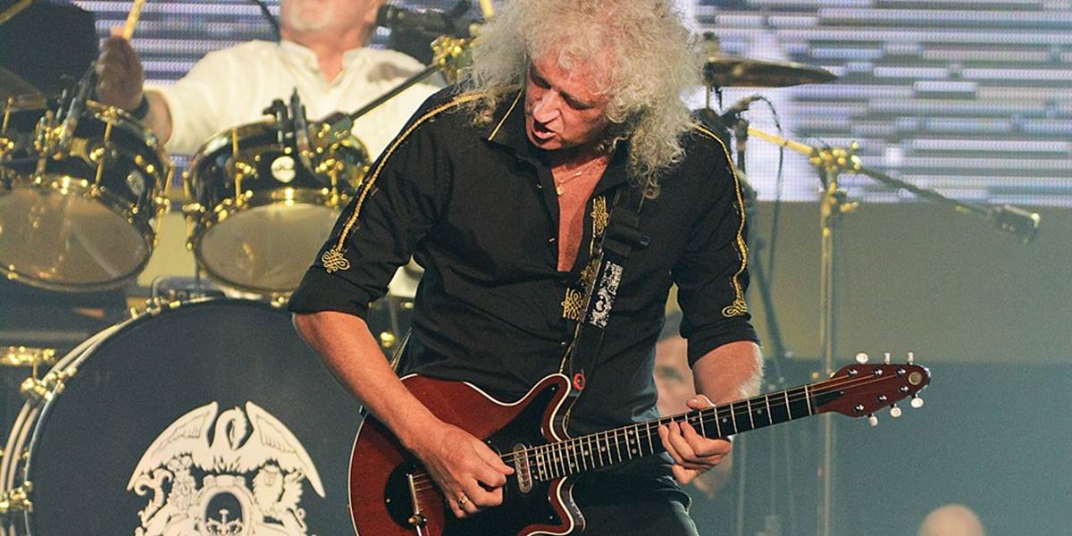 Člen kapely Queen Brian May kúpil pre svoju gitaru letenku za 10-tisíc libier!