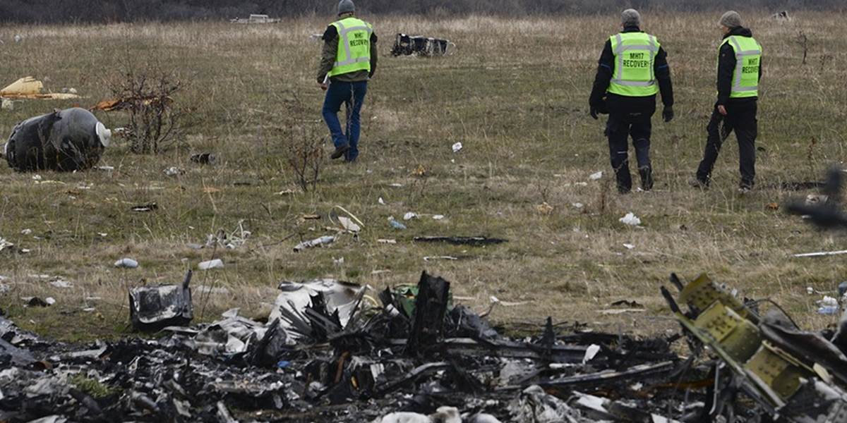 Holandskí vyšetrovatelia tragédie letu MH17 čelia prekážkam pri zbere trosiek