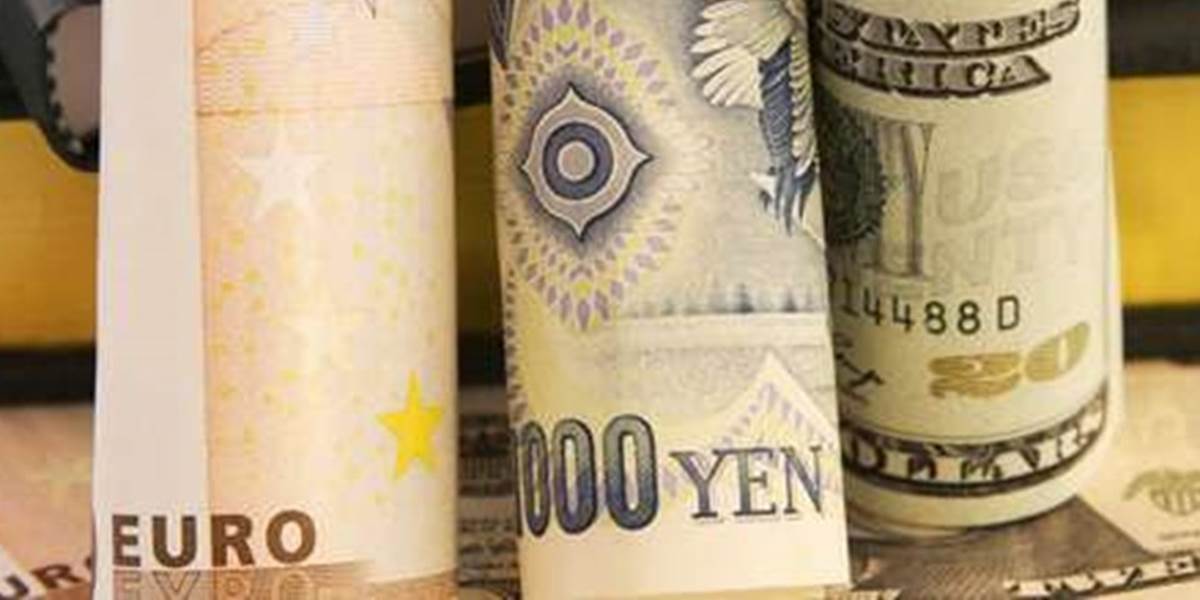 Dolár voči jenu vzrástol na sedemročné maximum