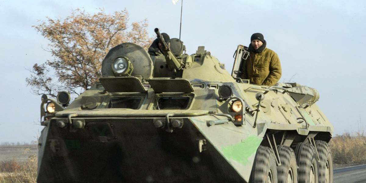 NATO je znepokojené prítomnosťou vojenského konvoja na Ukrajine